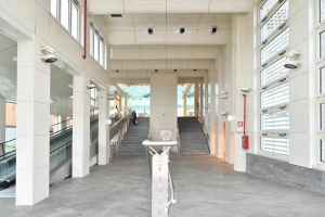 Centro-Commerciale-Montefiore